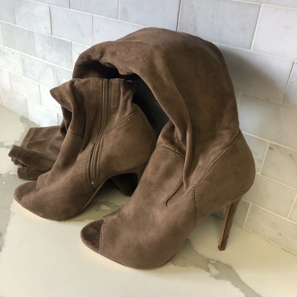 Fashionnova over the knee peep toe suede boots - Picture 3 of 5